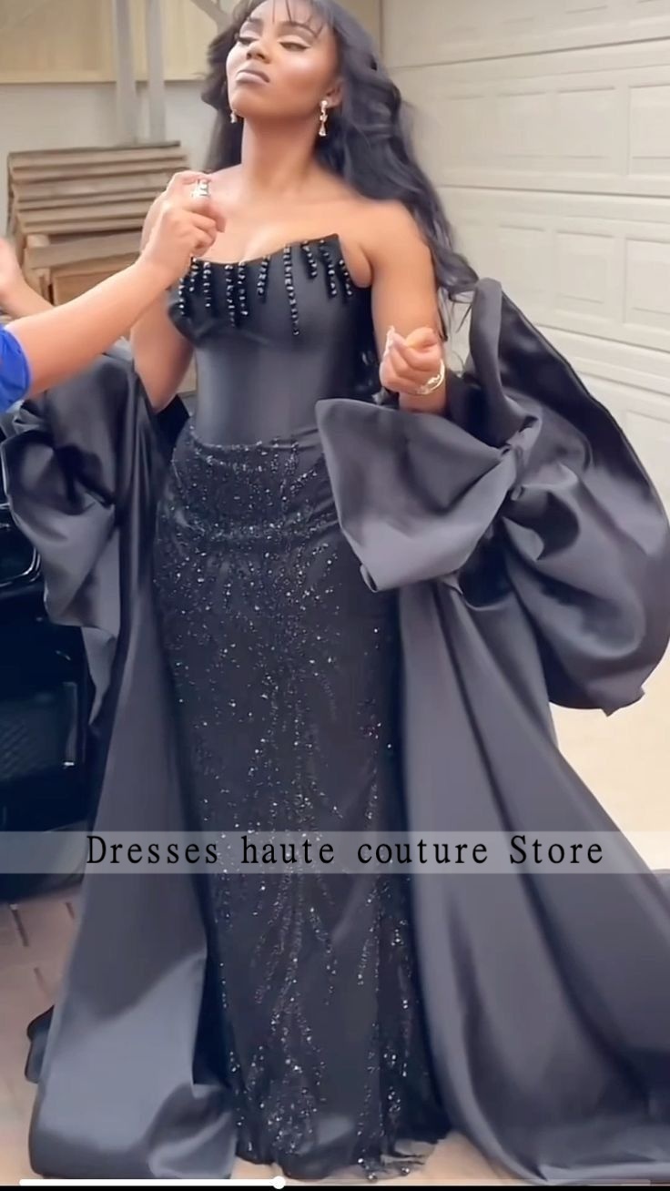 Women Luxury Formal Wear - Siyah Parlak Saten Zarif Denizkızı Balo